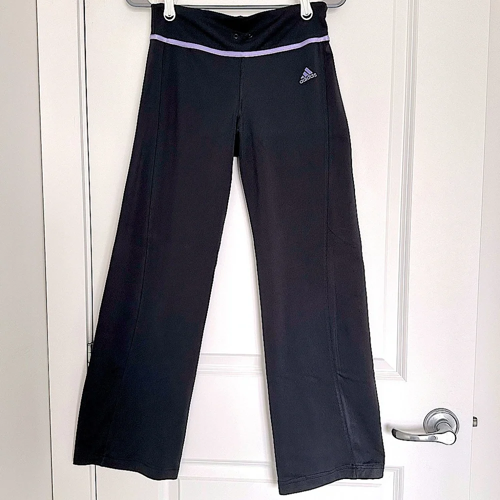 NWOT- ADIDAS FLARED PANTS (size:S) - Picture 4 of 9